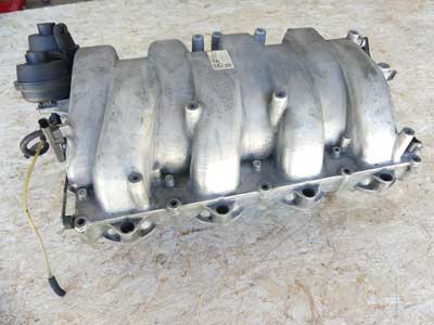 Mercedes Engine Intake Manifold A2731400701 CL550 CLK550 CLS550 E550 GL550 ML550 S550 SL5502